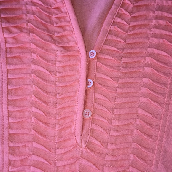 Top - Picture 2 of 4